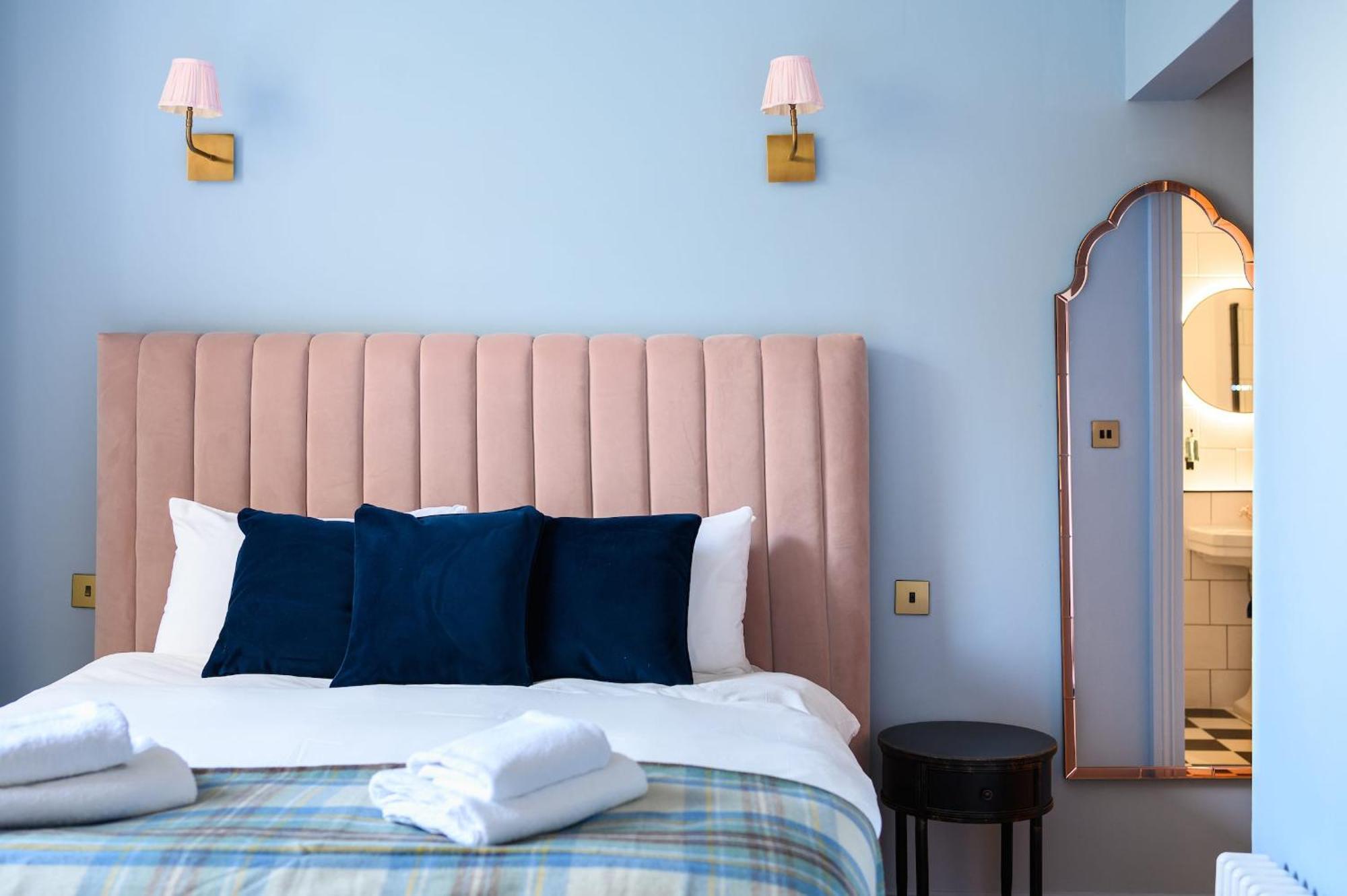אדינבורו Queen Charlotte Guesthouse מראה חיצוני תמונה