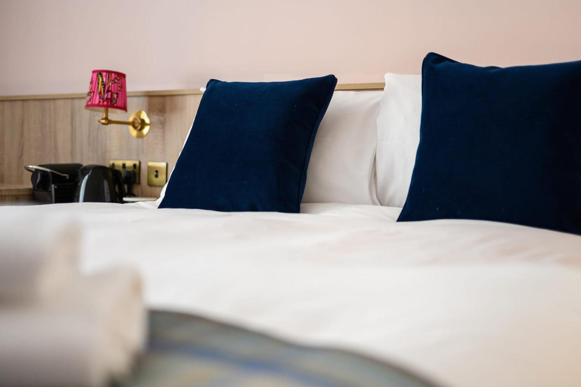 אדינבורו Queen Charlotte Guesthouse מראה חיצוני תמונה
