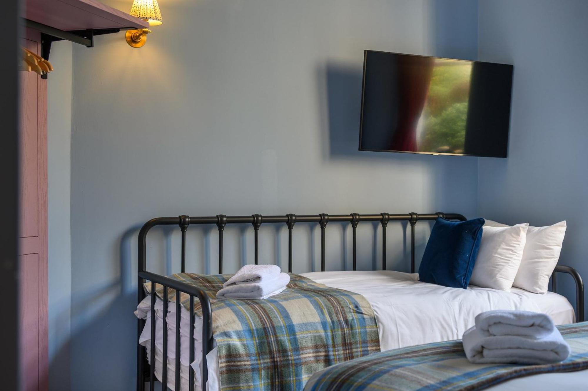 אדינבורו Queen Charlotte Guesthouse מראה חיצוני תמונה