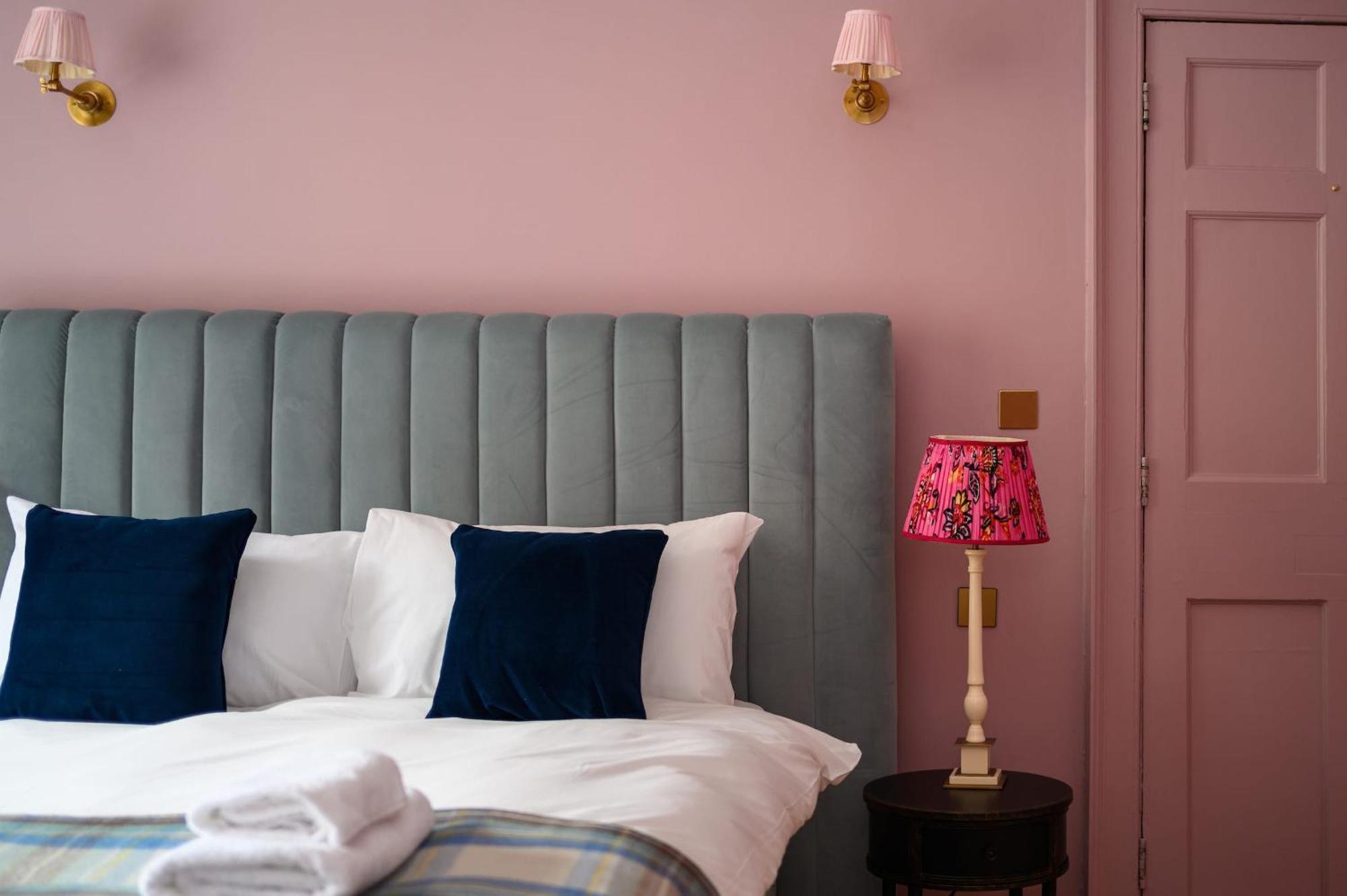 אדינבורו Queen Charlotte Guesthouse מראה חיצוני תמונה