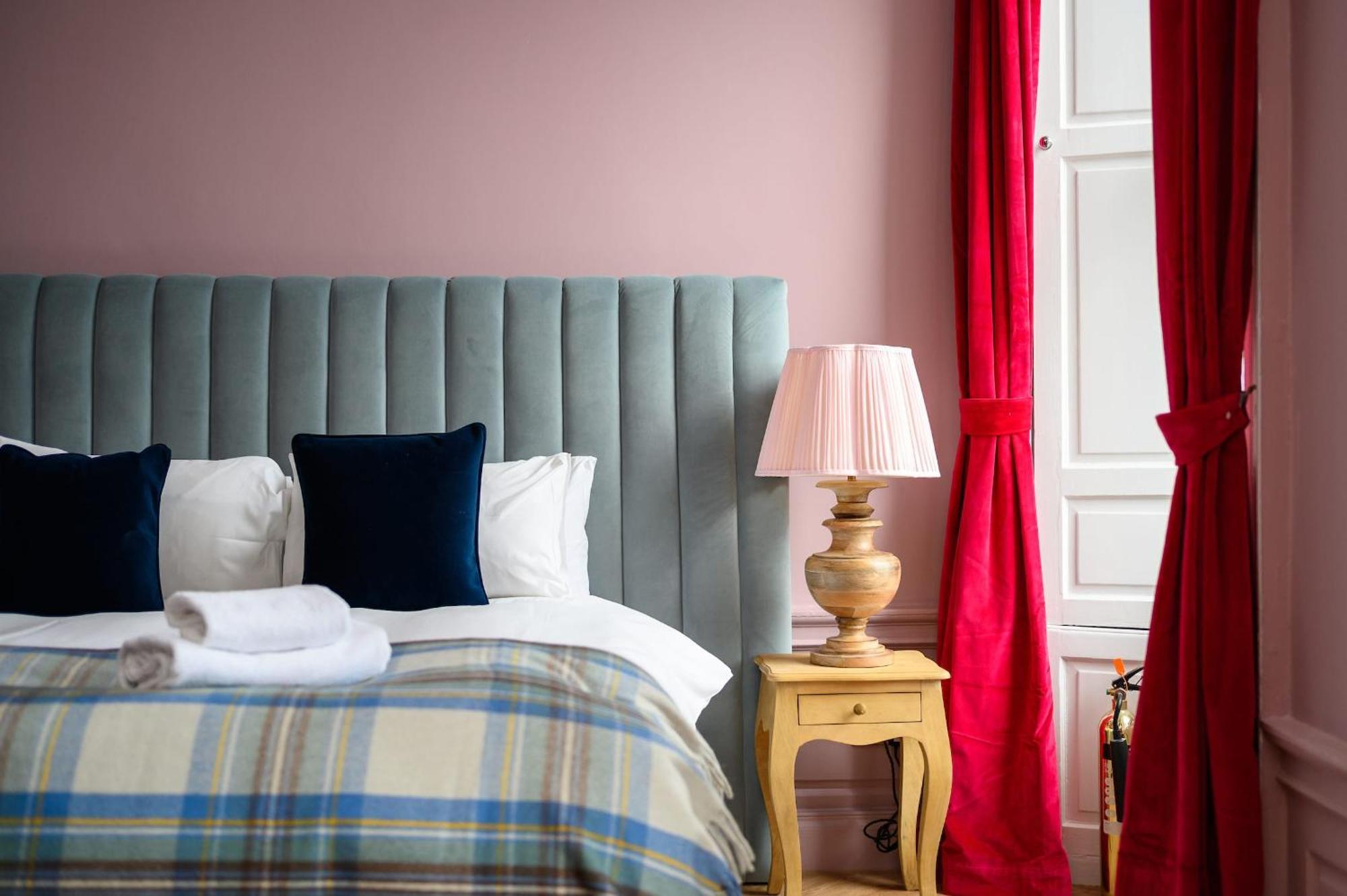 אדינבורו Queen Charlotte Guesthouse מראה חיצוני תמונה